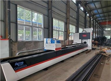 6000mm Panjang 250mm Diameter Paip Mesin Pemotong Laser Tiub Logam